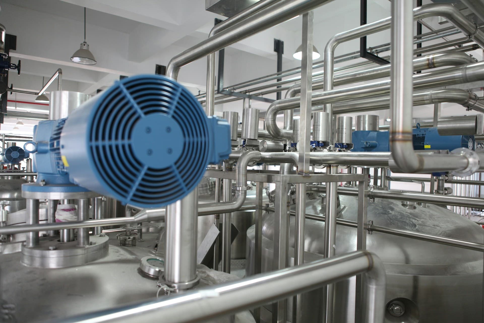 Stainless steel pipework and processing equipment in an industrial facility